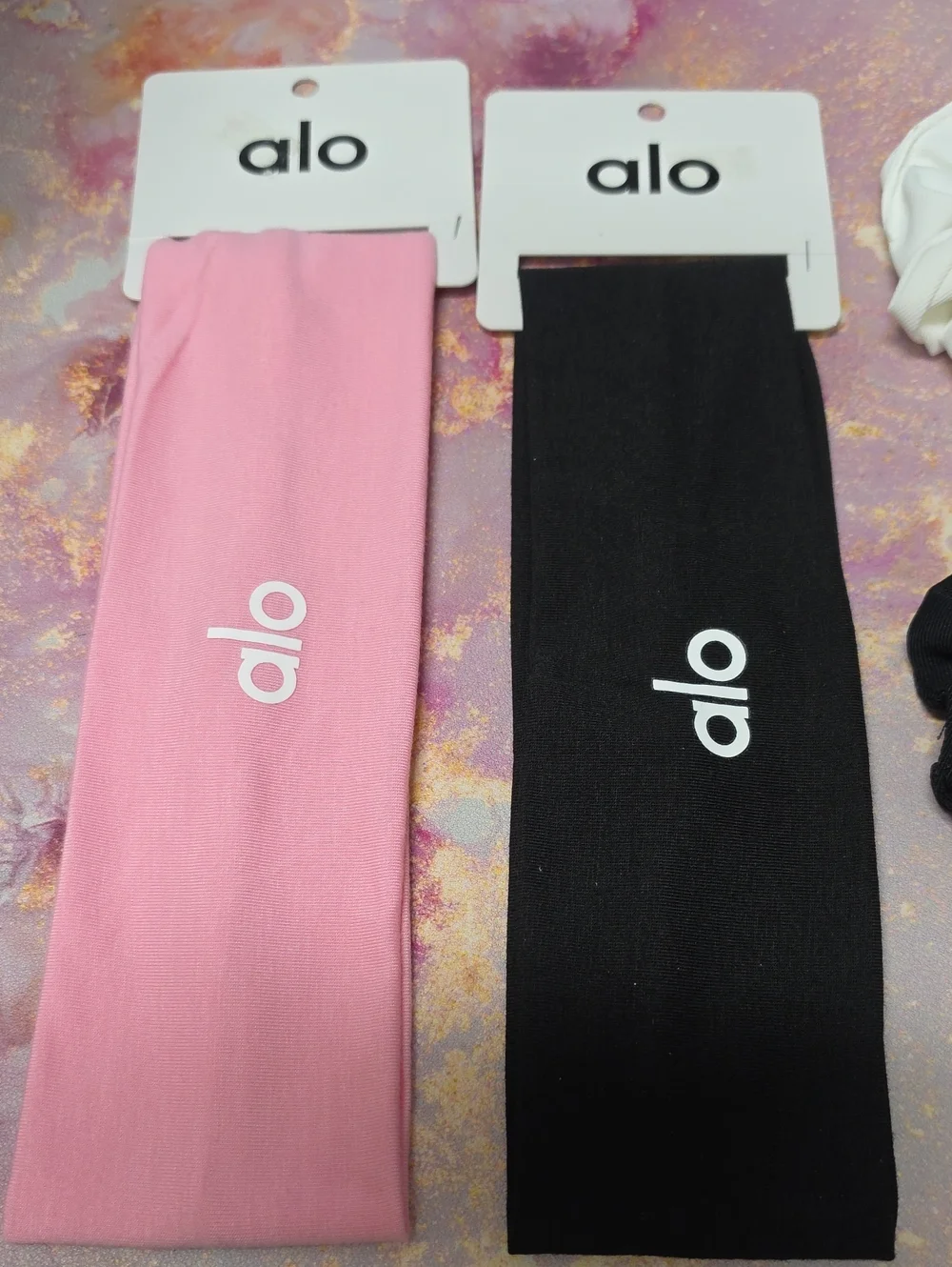 ALO Yoga Pink & Black Hair Accessory Set